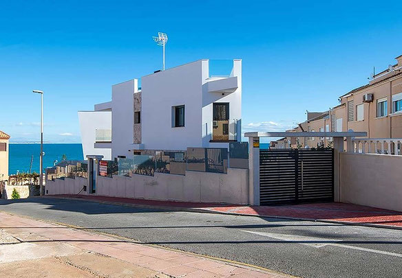 Villa 3 bedrooms 117 m² in La Mata, Spain