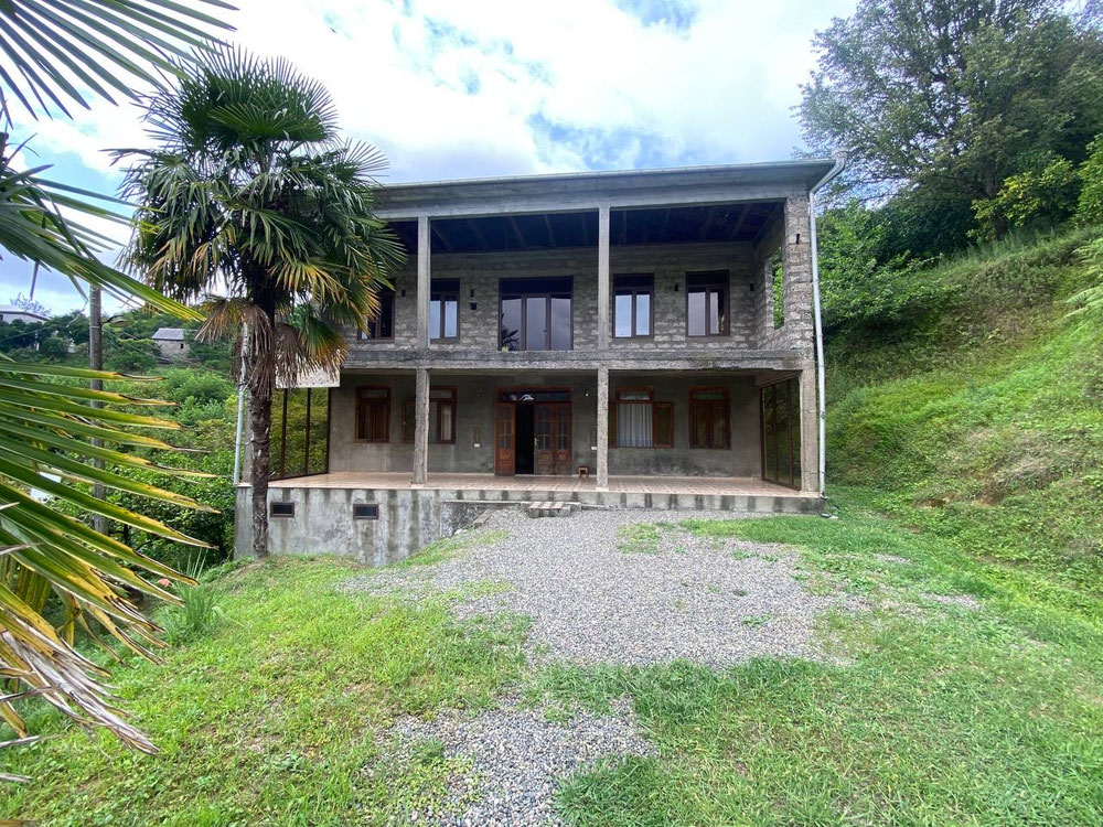 Будинок в Квирике — Пошуковик нерухомості від забудовників і власників GEOLN.COM. Фото 1