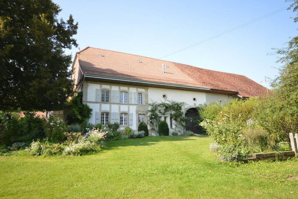 Villa in Switzerland, Yverdon-les-Bains — Find off-plan property or real estate resale directly from developers and owners GEOLN.COM. Photo 1