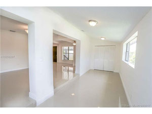 美国房子，佛罗里达州，海厄利亚 — 来自开发商和业主的房地产搜索引擎 GEOLN.COM. 照片 4