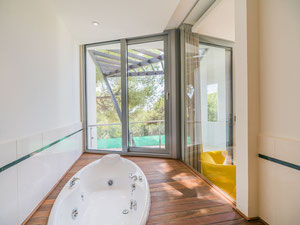 تاون هاوس غرفتين نوم 350 متر مربع في سييرا بلانكا ، إسبانيا — ابحث عن عقار قيد الإنشاء أو عقار معاد بيعه مباشرة من المطورين والملاك GEOLN.COM. صورة فوتوغرافية 12