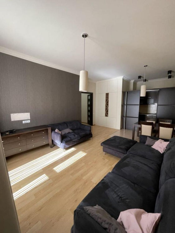 Продається 3-кімнатна квартира. — Пошуковик нерухомості від забудовників і власників GEOLN.COM. Фото 1