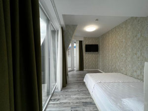 巴统万怡酒店待售三房公寓 — 来自开发商和业主的房地产搜索引擎 GEOLN.COM. 照片 7