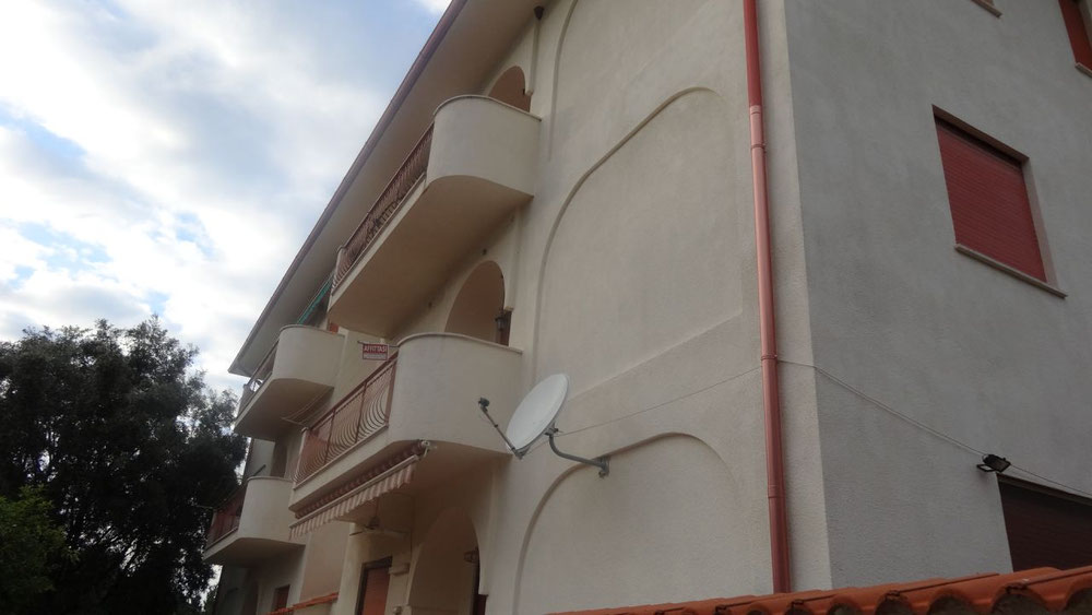 ბინა ზღვის პირას იტალიაში, Vibo Valentia — უძრავი ქონების ყიდვა და მფლო ბელებისგან GEOLN.COM. ფოტო 1