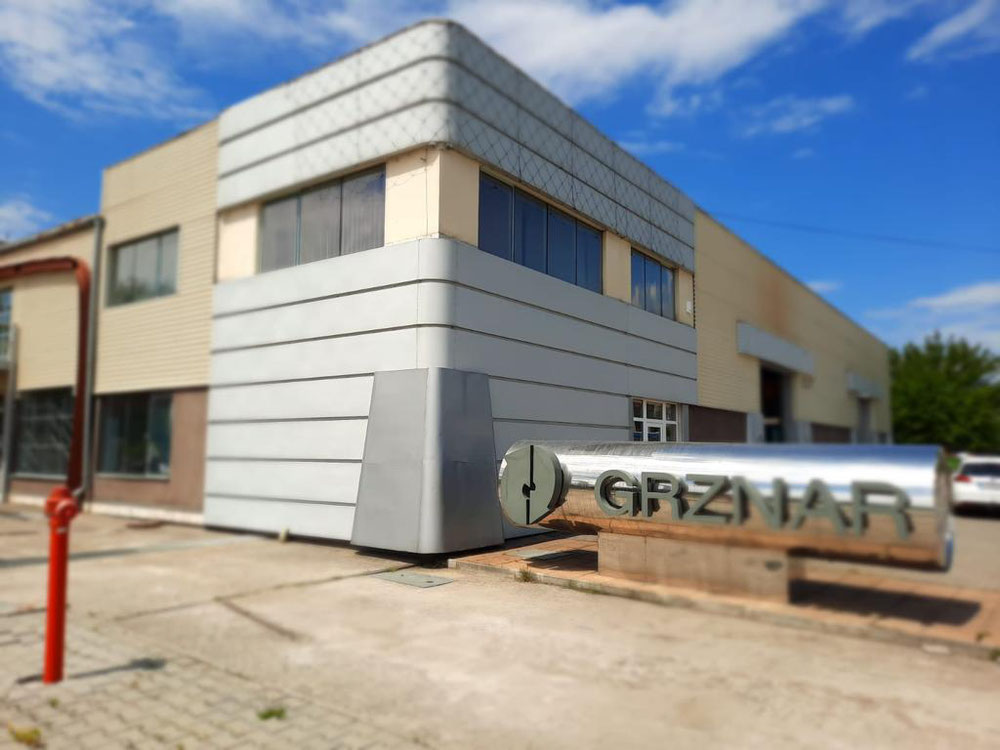 مصنع إنشاءات الصلب مع المعدات — ابحث عن عقار قيد الإنشاء أو عقار معاد بيعه مباشرة من المطورين والملاك GEOLN.COM. صورة فوتوغرافية 1