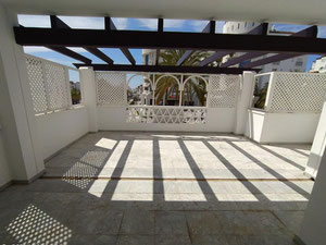 ბინა 2 ოთახიანი 120 მ² პუერტო ბანუსში — Playa del Duque, ესპანეთი — უძრავი ქონების ყიდვა და მფლო ბელებისგან GEOLN.COM. ფოტო 7