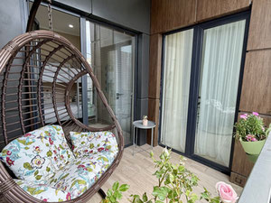 Venta de casa adosada en Batumi Polo villas — Encuentre propiedades fuera del plan o reventa de bienes inmuebles directamente de desarrolladores y propietarios GEOLN.COM. Foto 25