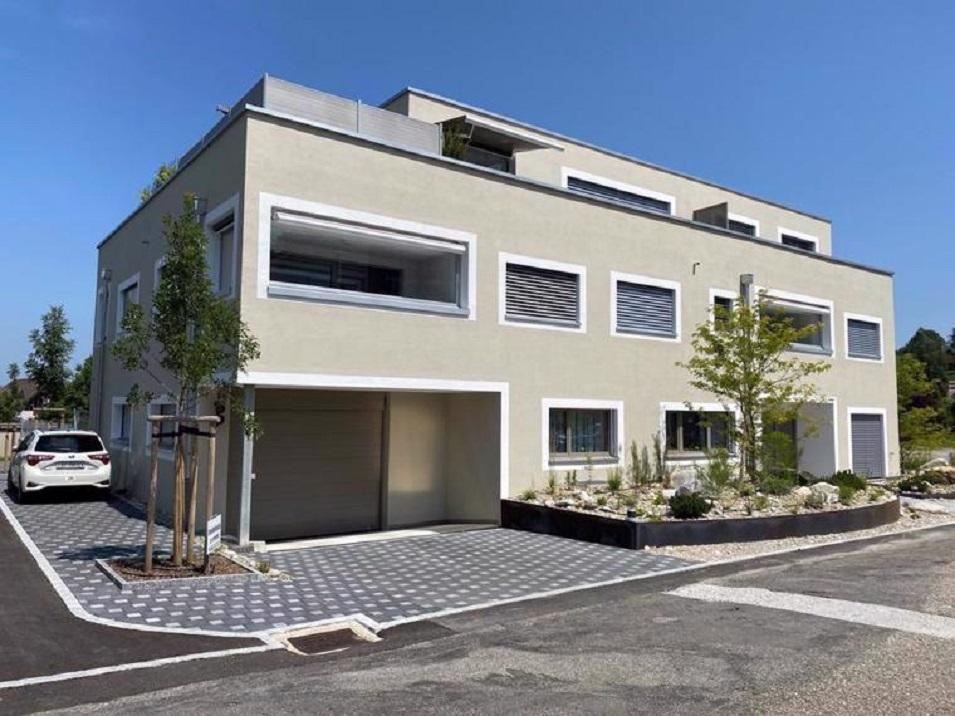 Nieruchomości w Dorfstrasse 22 — spójrz na wyszukiwarkę nieruchomości GEOLN.COM. Zdjęcie 1