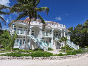 Real estate in MARGARITAVILLE — look at the real estate search engine GEOLN.COM. Photo 4