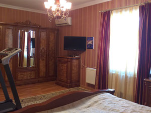 Два сучасні будинки збудовані на одній ділянці, з чудовим видом на рожеве солоне озеро — Пошуковик нерухомості від забудовників і власників GEOLN.COM. Фото 20