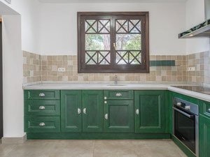 Villa 3 bedrooms 170 m² in Elviria, Spain — Find off-plan property or real estate resale directly from developers and owners GEOLN.COM. Photo 12