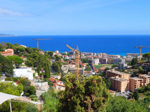 开放海景，靠近海滩，靠近摩纳哥 — 来自开发商和业主的房地产搜索引擎 GEOLN.COM. 照片 2