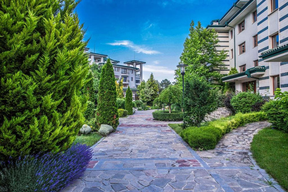 翡翠酒店公寓 — 来自开发商和业主的房地产搜索引擎 GEOLN.COM. 照片 1