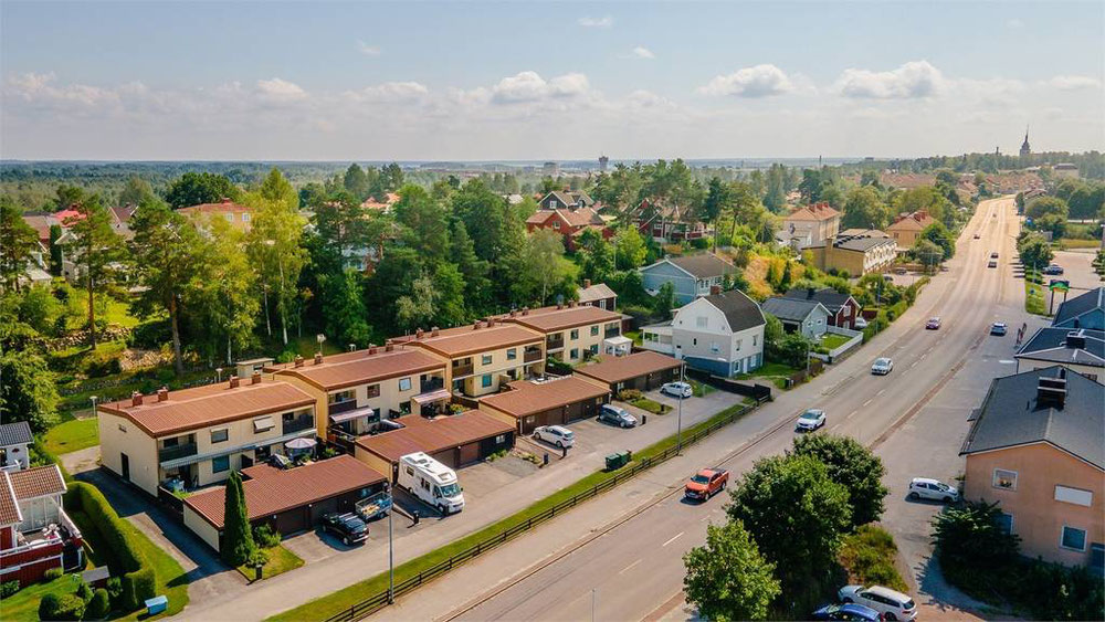 Real estate in Hogbovagen 72B — look at the real estate search engine GEOLN.COM. Photo 1