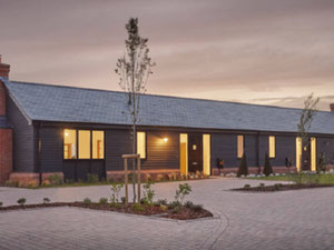 Nieruchomości w Manor Farm — spójrz na wyszukiwarkę nieruchomości GEOLN.COM. Zdjęcie 3