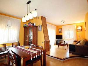 სახლი ზღვის პირას ესპანეთში, კატალონიაში, ლა კანონგიაში — უძრავი ქონების ყიდვა და მფლო ბელებისგან GEOLN.COM. ფოტო 5