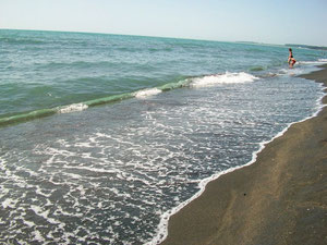 Villa for sale in Ureki with a pool near the sea — Find off-plan property or real estate resale directly from developers and owners GEOLN.COM. Photo 3