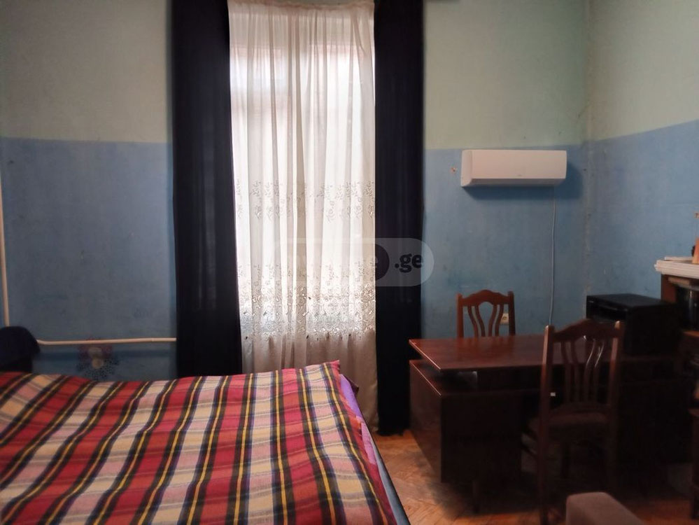 Tiflis'in Chugureti semtinde, Rus kilisesinin yakınında satılık ev. — Sahiplerden yada inşaatcilardan mülkiyet arama GEOLN.COM. Fotoğraf 1