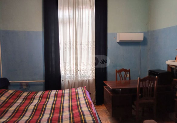 Casa en venta en el distrito de Chugureti de Tbilisi, cerca de la iglesia rusa.