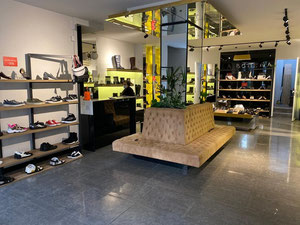 commercial space for sale — Find off-plan property or real estate resale directly from developers and owners GEOLN.COM. Photo 3