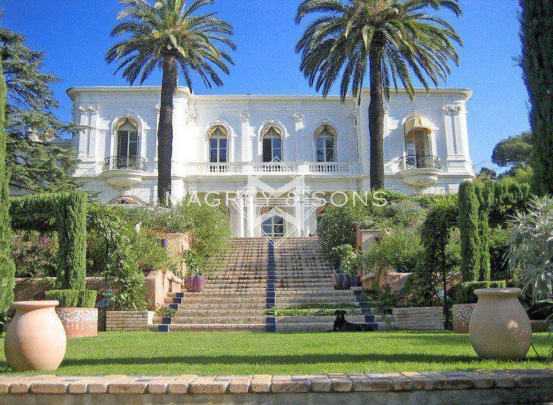 Вілла у Франції, Прованс, Ле-Праде — Пошуковик нерухомості від забудовників і власників GEOLN.COM. Фото 1