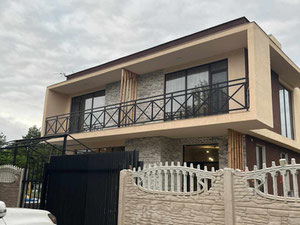 Villa for sale in Ureki with a pool near the sea — Find off-plan property or real estate resale directly from developers and owners GEOLN.COM. Photo 12