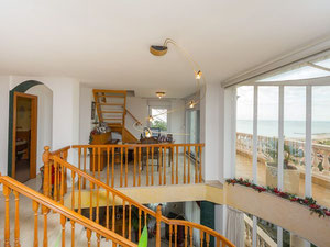 Villa in Spanien, Katalonien, Castelldefels — Immobilien-Suchservice von Bauträgern und Eigentümern GEOLN.COM. Foto 10