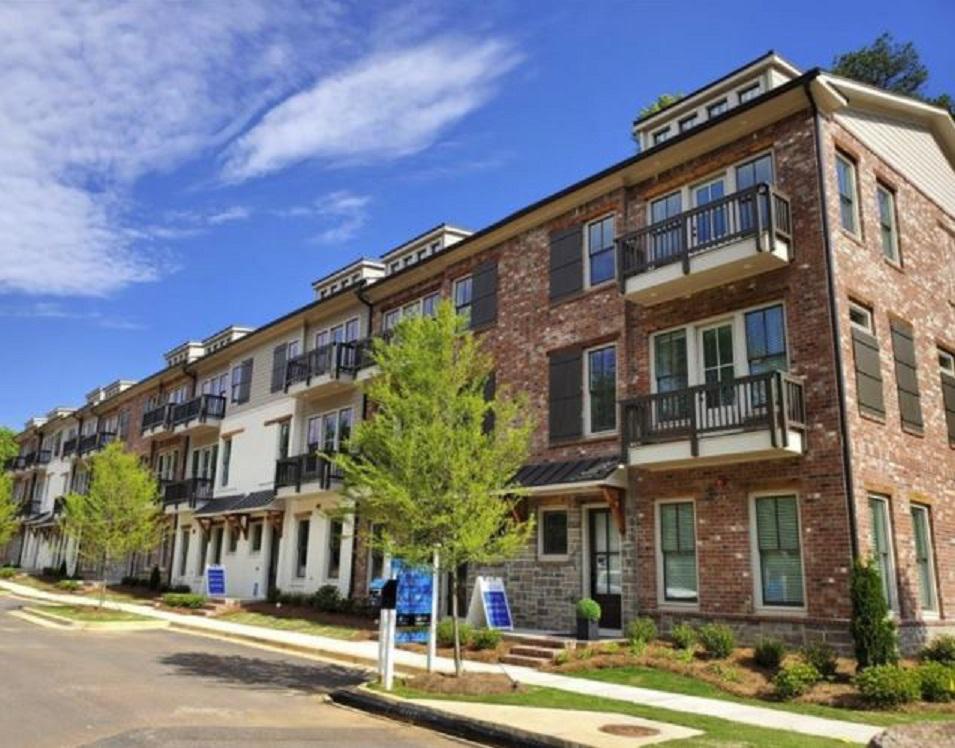 Real estate in Adyn Park — look at the real estate search engine GEOLN.COM. Photo 1