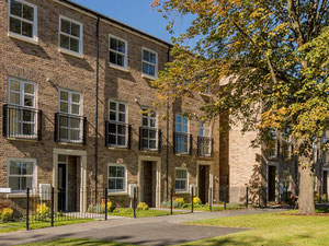 房地产在 Oakleigh Grove — look at the real estate search engine GEOLN.COM. 照片 2