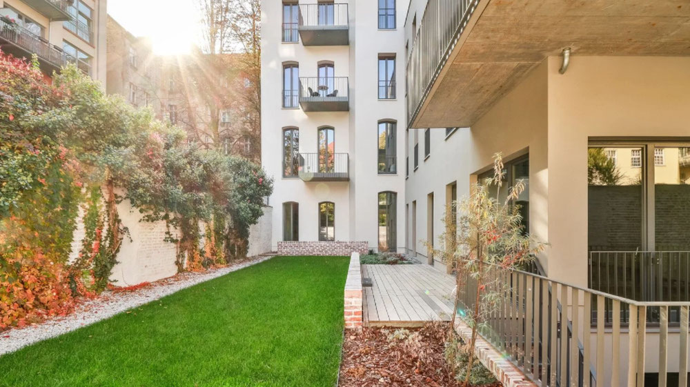 房地产在 Greifswalder Strasse 35 — look at the real estate search engine GEOLN.COM. 照片 1