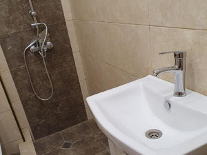 2 Zimmerwohnung in Digomi. Kaufen Sie eine Wohnung in Tiflis, Digomi — Immobilien-Suchservice von Bauträgern und Eigentümern GEOLN.COM. Foto 9