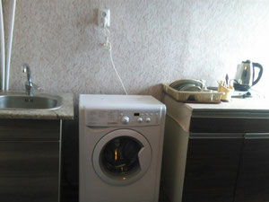 2 Schlafzimmer Wohnung in Sololaki. Wohnung ohne Vermittler in Tiflis — Immobilien-Suchservice von Bauträgern und Eigentümern GEOLN.COM. Foto 10