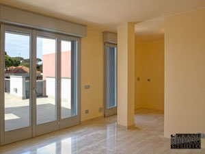 Апартаменти біля моря в Італії, Тоскані, Віареджіо — Пошуковик нерухомості від забудовників і власників GEOLN.COM. Фото 2