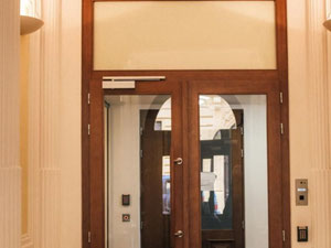 ბინა ჩეხეთში, პრაღა, ნოვე მესტო იყიდება — უძრავი ქონების ყიდვა და მფლო ბელებისგან GEOLN.COM. ფოტო 14