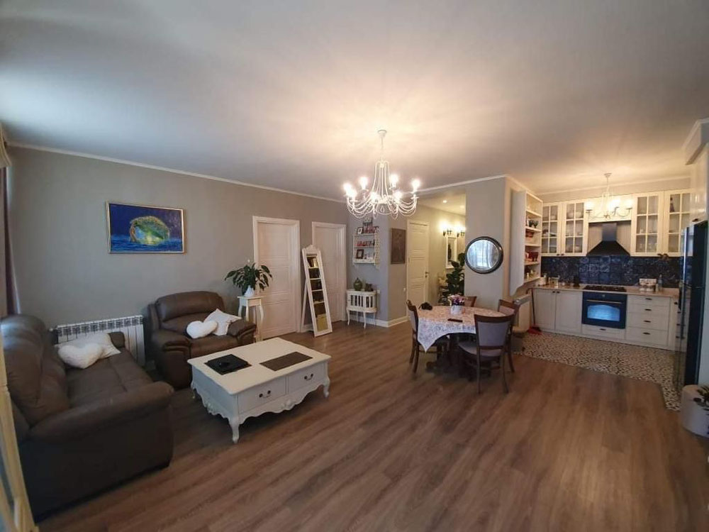 三房公寓出售 — 来自开发商和业主的房地产搜索引擎 GEOLN.COM. 照片 1