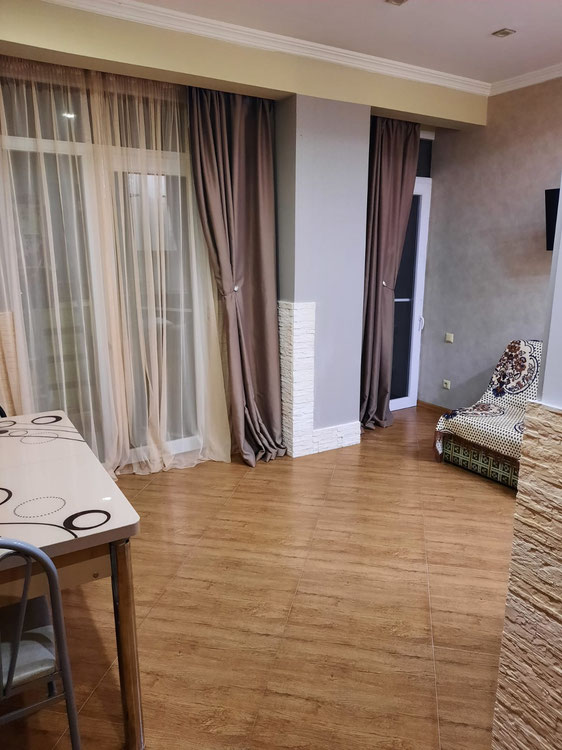 3房出售 — 来自开发商和业主的房地产搜索引擎 GEOLN.COM. 照片 1