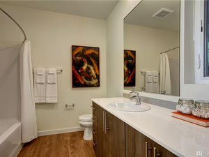 房地产在 Edison Condominiums — look at the real estate search engine GEOLN.COM. 照片 4