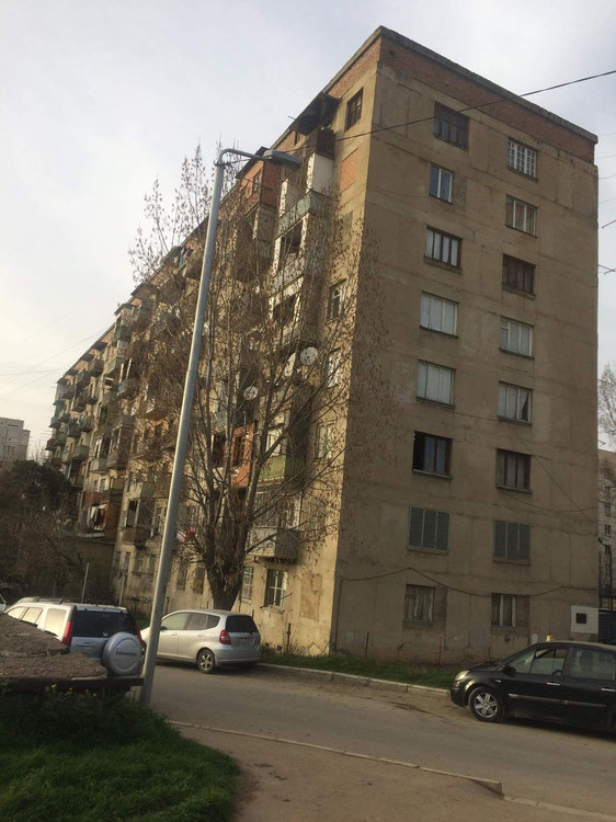 出售带家具和设备的公寓 — 来自开发商和业主的房地产搜索引擎 GEOLN.COM. 照片 1