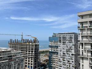 出售巴图米的三居室公寓 — 来自开发商和业主的房地产搜索引擎 GEOLN.COM. 照片 3