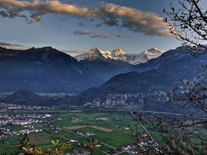 Apartment in the mountains, by the lake, in the suburbs in Switzerland, Interlaken — Find off-plan property or real estate resale directly from developers and owners GEOLN.COM. Photo 6