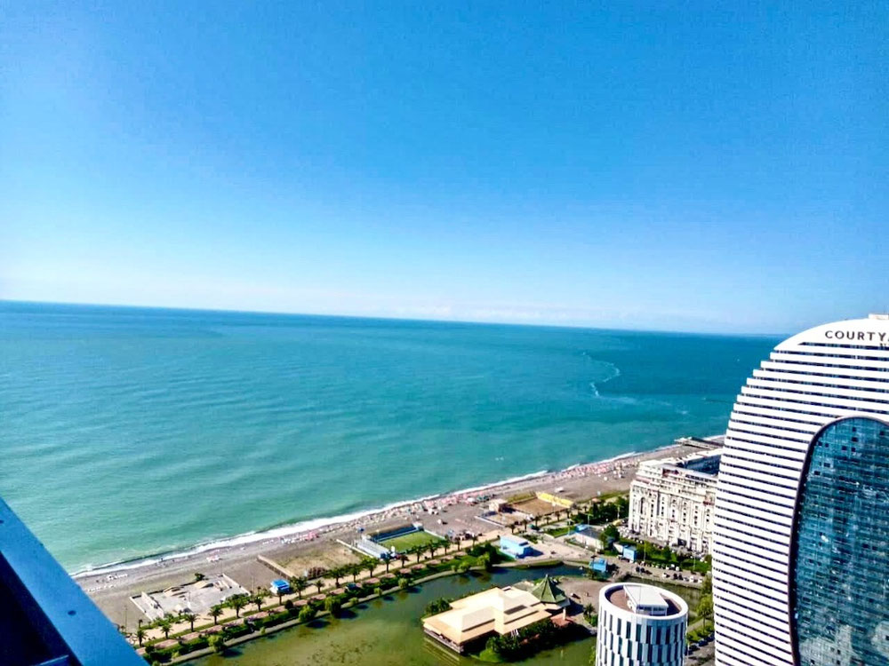 出售巴图米的公寓 — 来自开发商和业主的房地产搜索引擎 GEOLN.COM. 照片 1