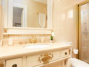 Villa 5 bedrooms 430 m² in Elviria, Spain — Find off-plan property or real estate resale directly from developers and owners GEOLN.COM. Photo 19