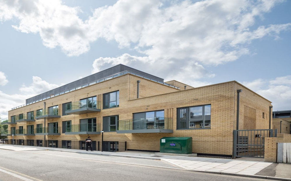 房地产在 Linden Court — look at the real estate search engine GEOLN.COM. 照片 1