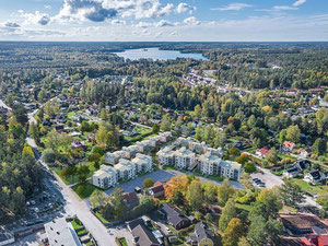 Nieruchomości w Dammstugevagen — spójrz na wyszukiwarkę nieruchomości GEOLN.COM. Zdjęcie 2