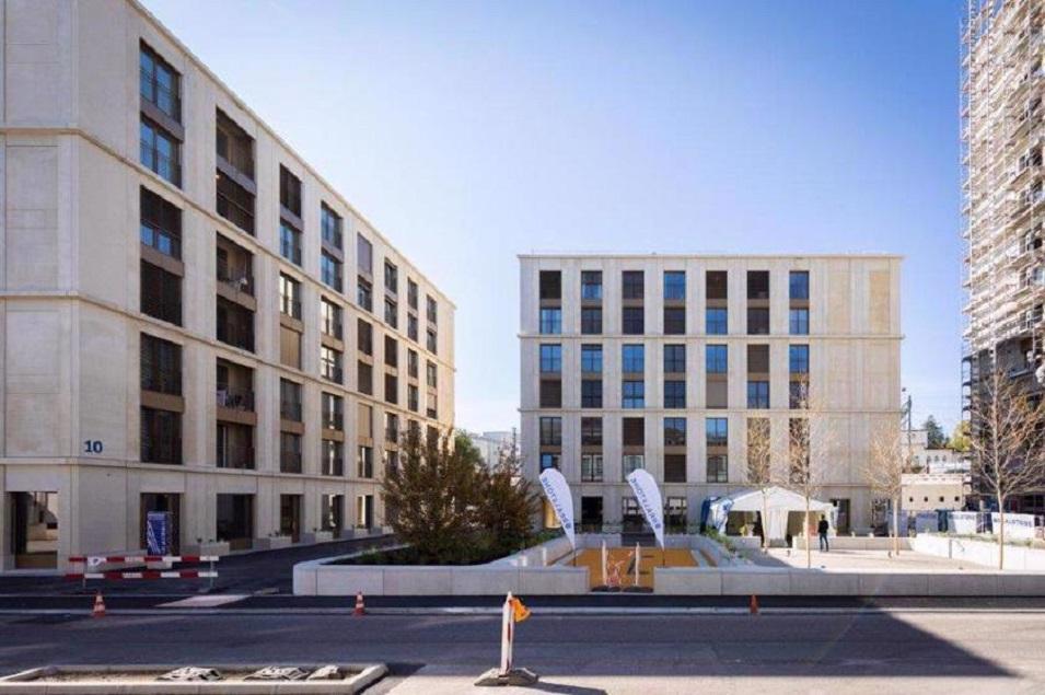 נדל"ן ב Route des Arsenaux 10 — עיין במנוע חיפוש הנדל"ן GEOLN.COM. תמונה 1