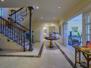 别墅 6 间卧室 693 平方米，位于西班牙马贝拉湾 — 来自开发商和业主的房地产搜索引擎 GEOLN.COM. 照片 17