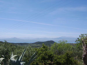 სახლი ზღვის პირას საბერძნეთში, ლუტრაკი — უძრავი ქონების ყიდვა და მფლო ბელებისგან GEOLN.COM. ფოტო 11