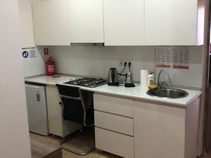 出售二楼 - 3 个功能办公室和 1 套公寓 — 来自开发商和业主的房地产搜索引擎 GEOLN.COM. 照片 27