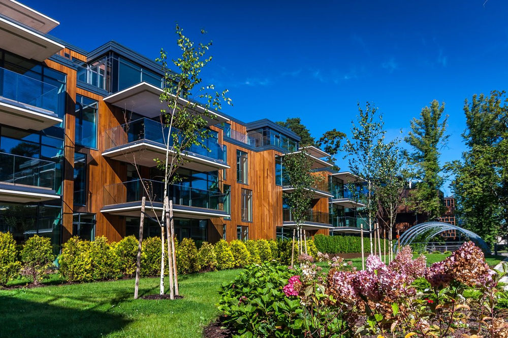 Квартира у моря в Латвии, Юрмала, Дзинтари — Поисковик недвижимости от застройщиков и собственников GEOLN.COM. Фото 1