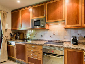 联排别墅 4 卧室 290 m² 在 Puente Romano, 西班牙 — 来自开发商和业主的房地产搜索引擎 GEOLN.COM. 照片 4